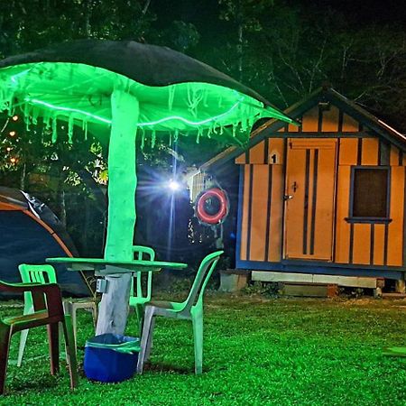 Pousada E Camping Do Clodo Ilha do Mel Eksteriør billede