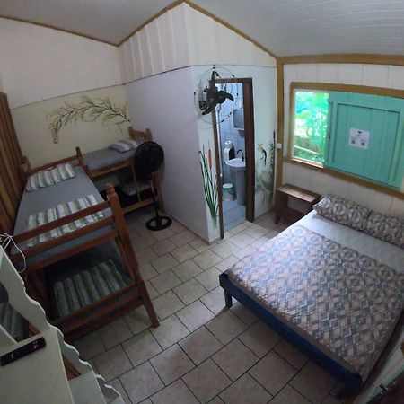 Pousada E Camping Do Clodo Ilha do Mel Eksteriør billede