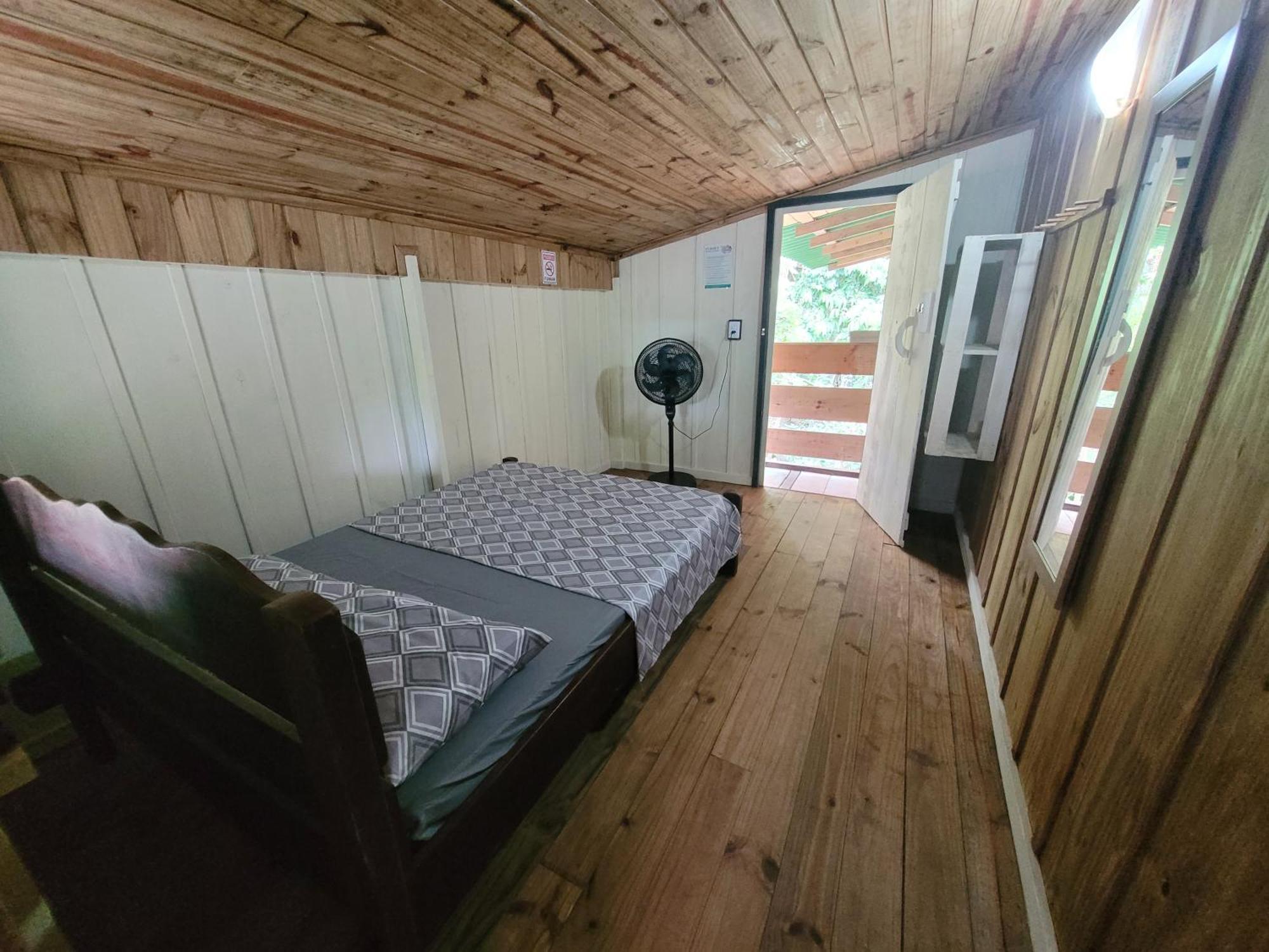 Pousada E Camping Do Clodo Ilha do Mel Eksteriør billede
