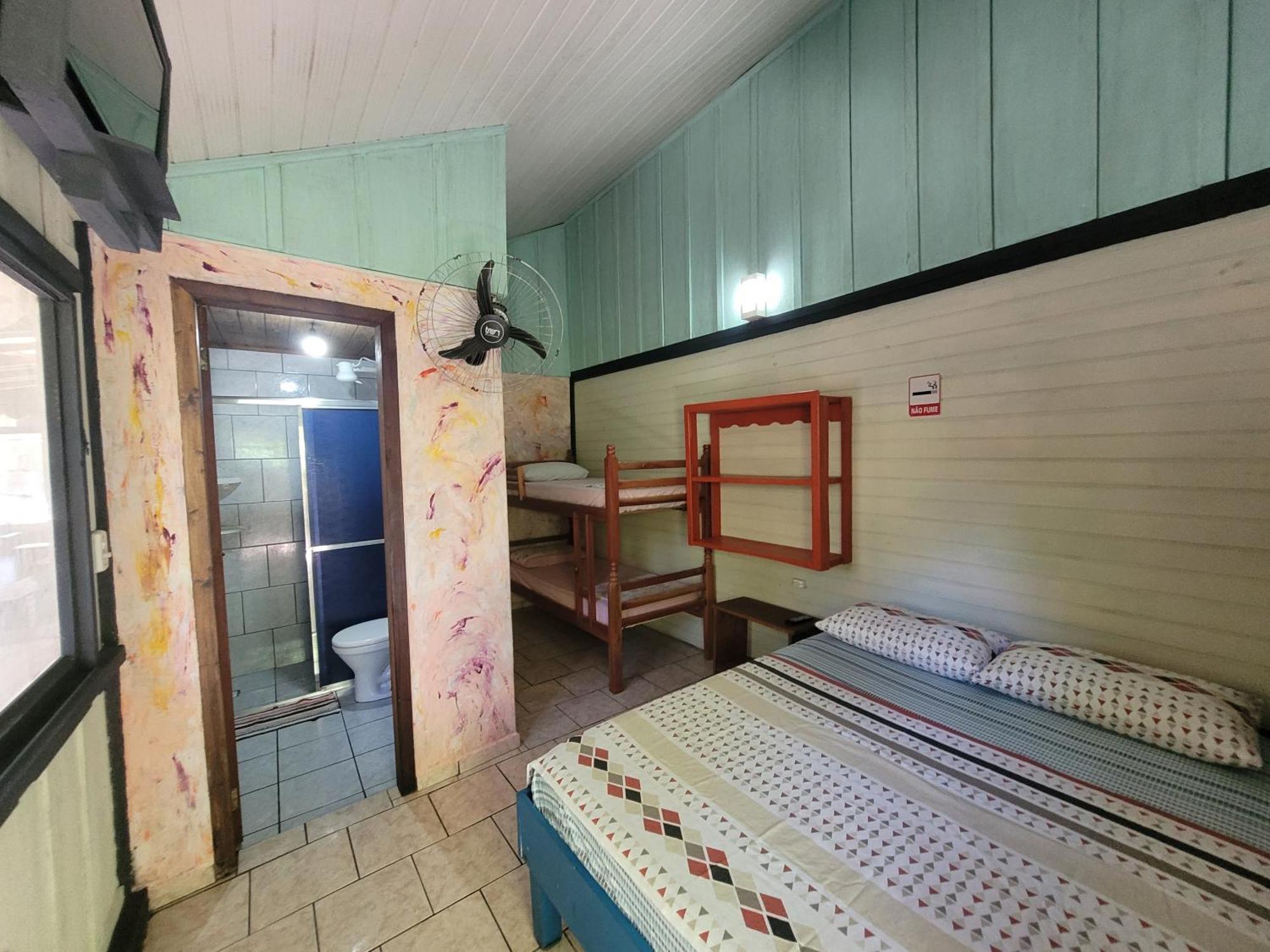 Pousada E Camping Do Clodo Ilha do Mel Eksteriør billede