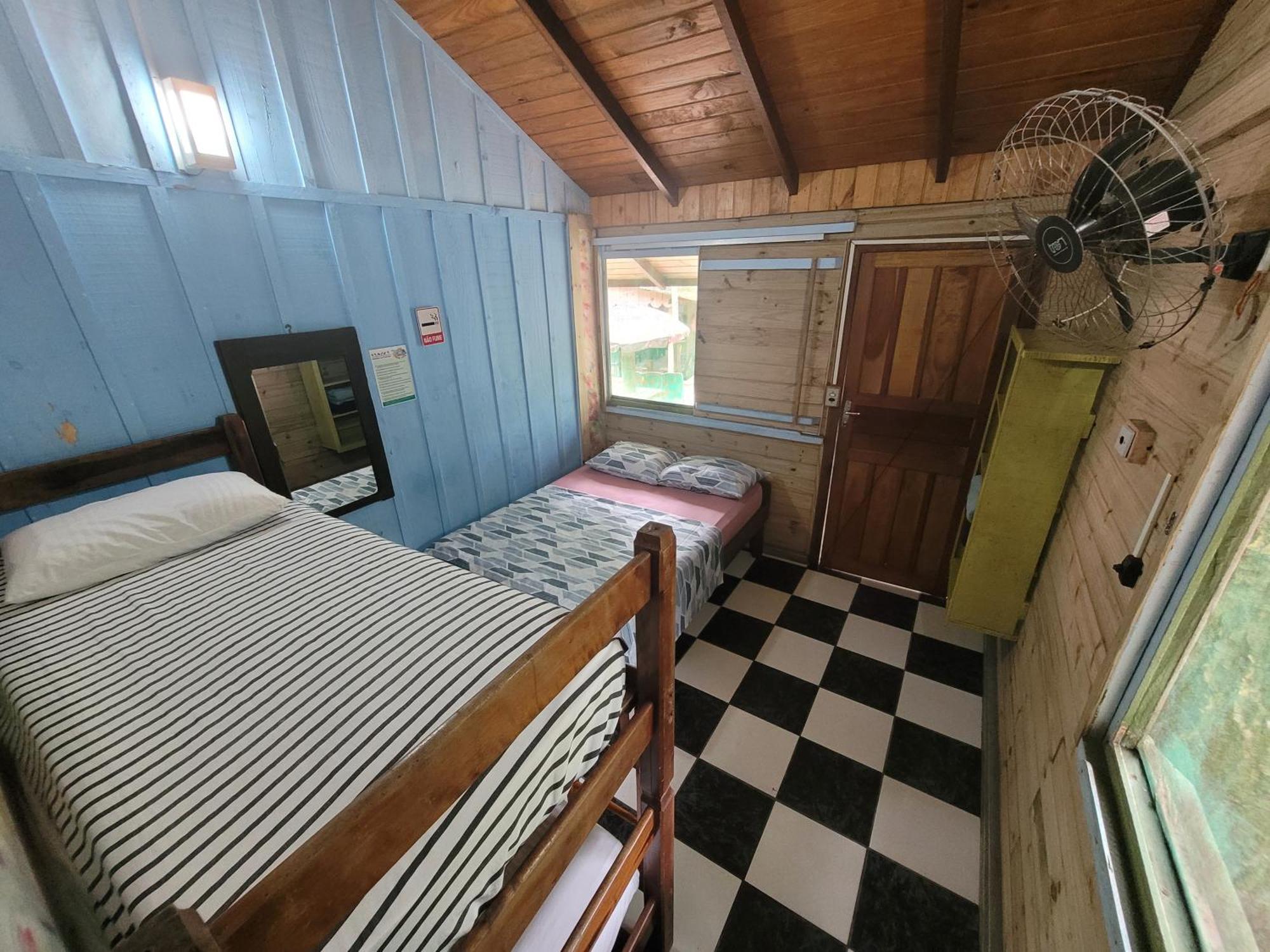 Pousada E Camping Do Clodo Ilha do Mel Eksteriør billede