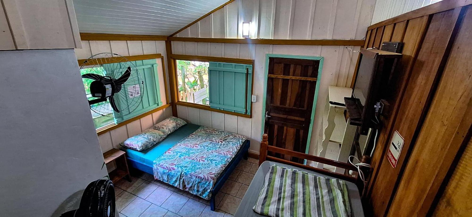 Pousada E Camping Do Clodo Ilha do Mel Eksteriør billede